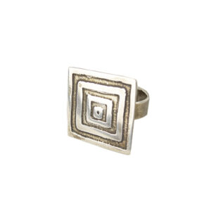anillo cuadrado